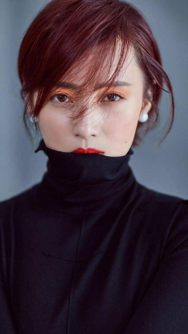 蒋勤勤高清写真壁纸气质女神实力派演员