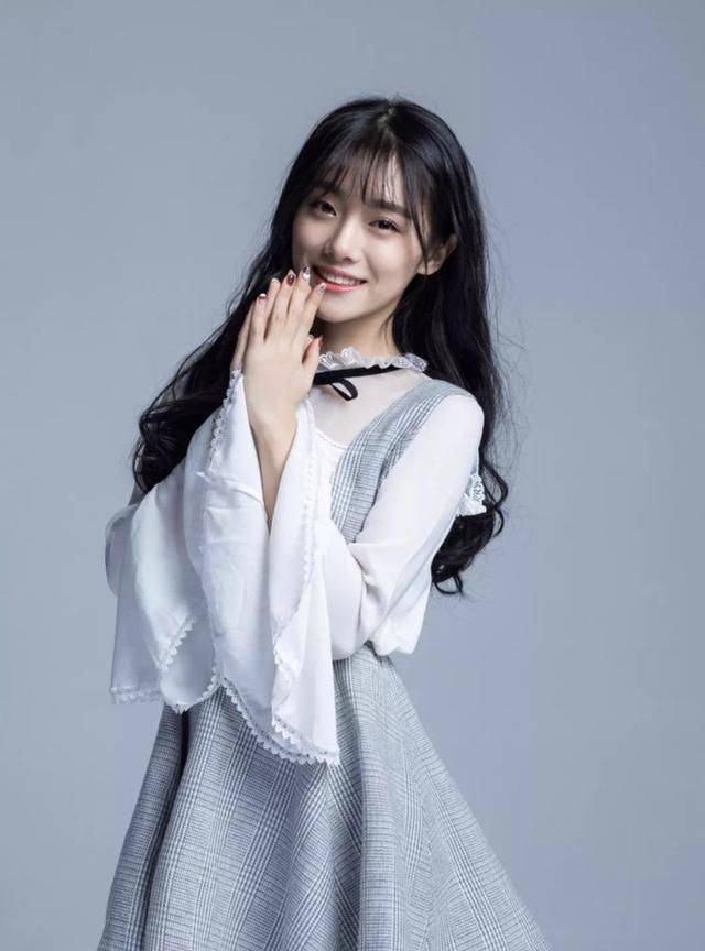 lol:七夕刚过,小钰rookie又来撒狗粮!_直播间_情侣_无间