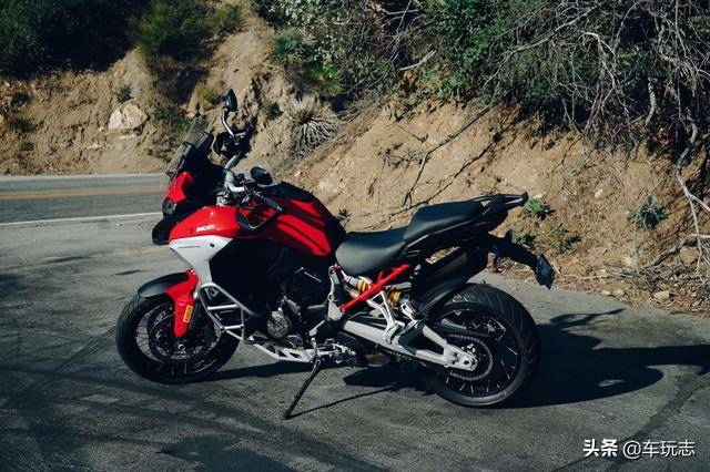 2021 ducati multistrada v4 s 可以說是當今技術最先進的摩托車.