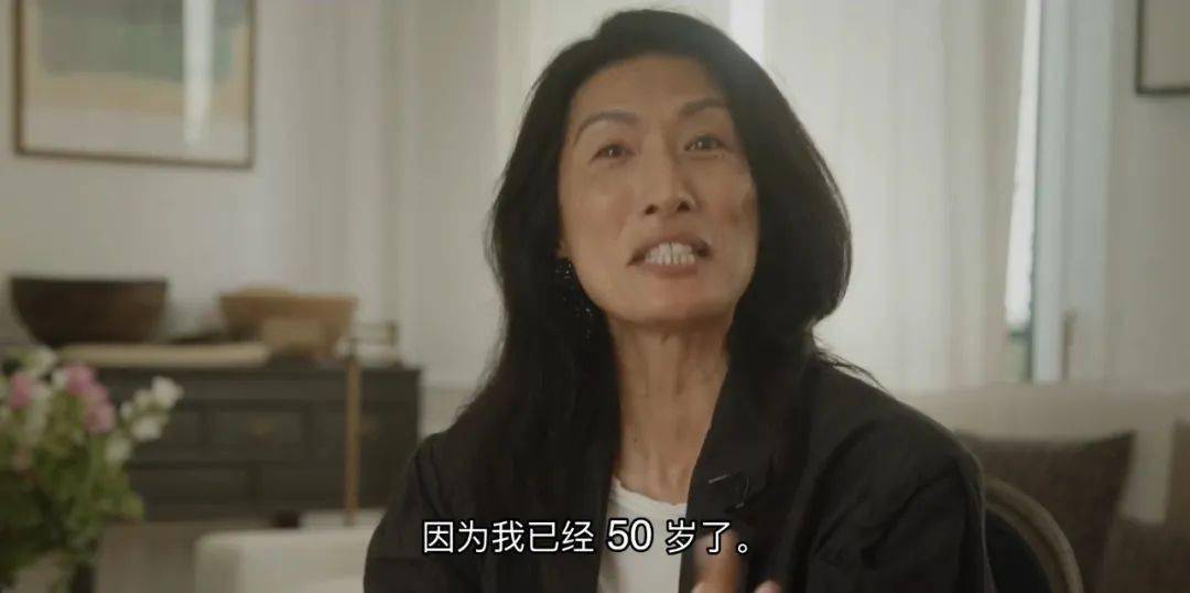 Hubert50岁又怎样？她活出了所有女人都想成为的样子
