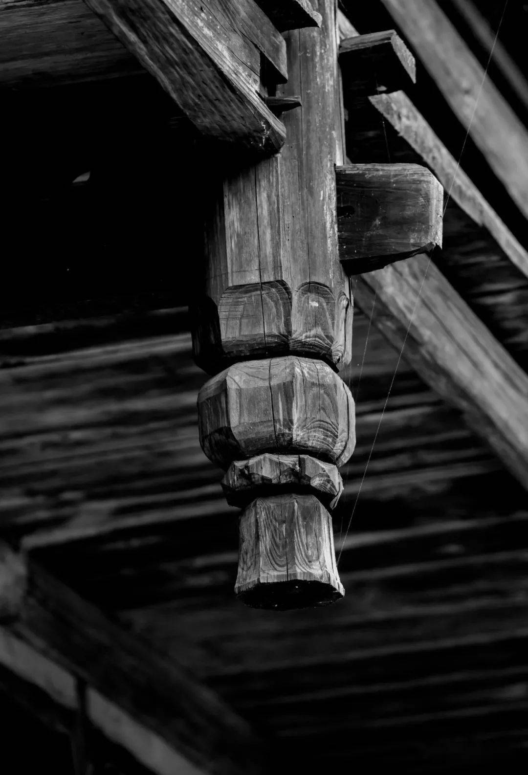 《灵川东源瑶族老寨村》八桂传统村落古建文化踪影系列(52)_构件_柱头