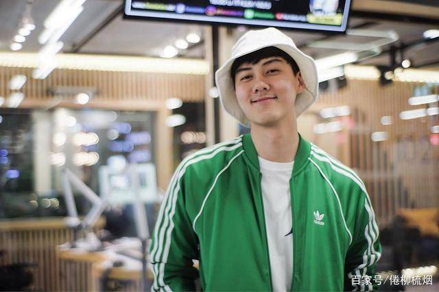 泰星taew前男友ton与女星orn健身视频曝光,orn否认是恋爱关系_女性