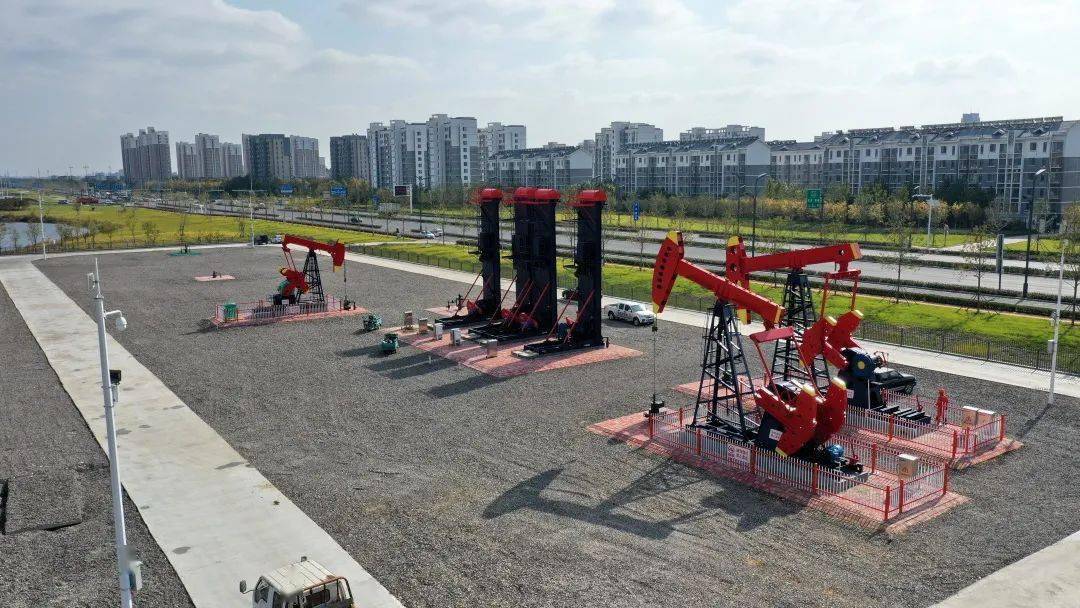 东辛厂为抽油机装上强力心脏