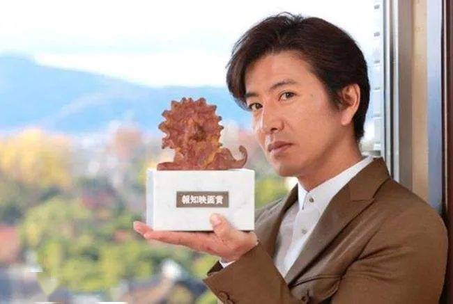 悠长假期|第一美男，刚拿到影帝