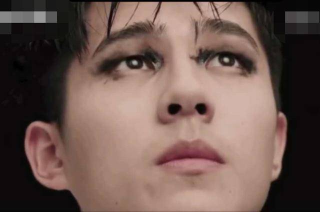 刘昊然"绿豆眼"变大被嘲丑?宋慧乔蔡徐坤的变美绝招对他失灵!