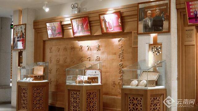 云南围棋厂匠心制棋传扬国宝云子