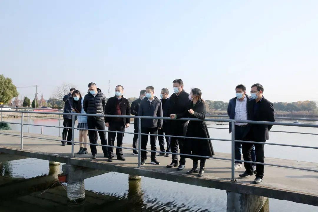 区领导到瓜沥检查指导疫情防控工作