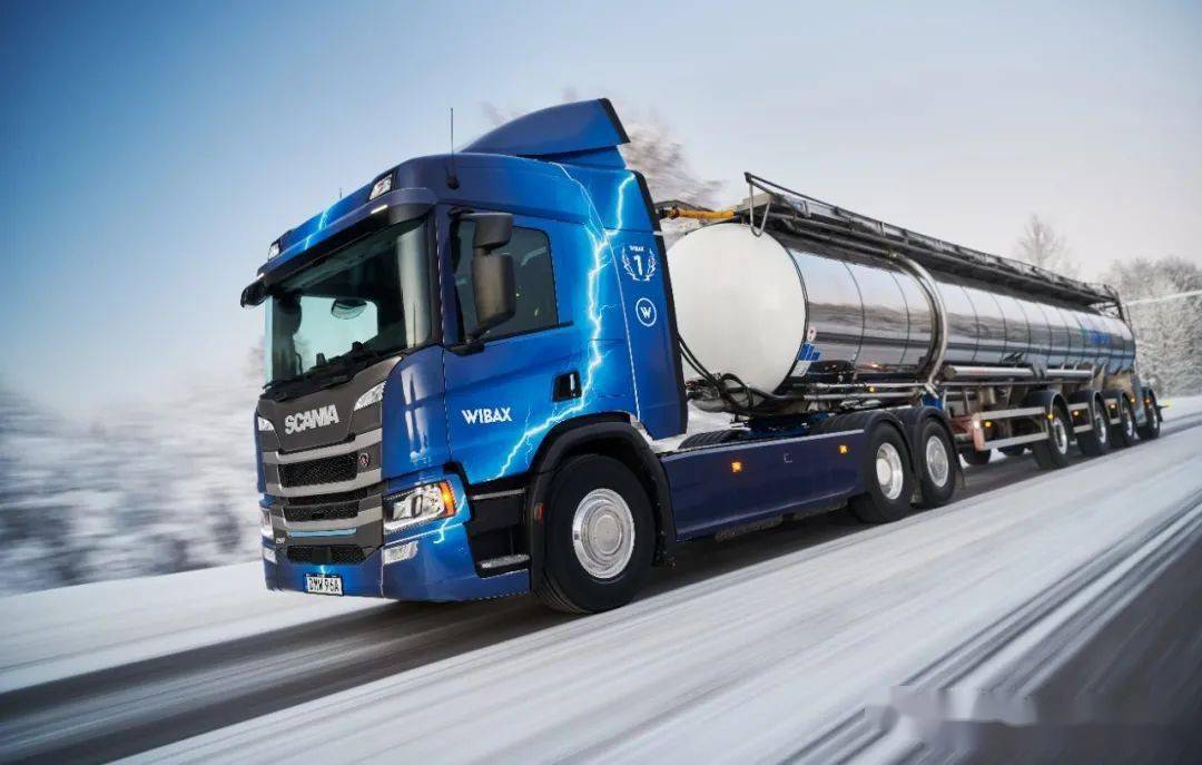 总重64吨斯堪尼亚向瑞典化学品供应商wibax交付纯电动牵引车