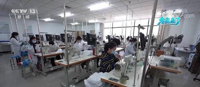 燃情冰雪 拼出未来 | 高校科研团队研发“保暖套装”服务冬奥健儿 智能保暖科技范儿十足