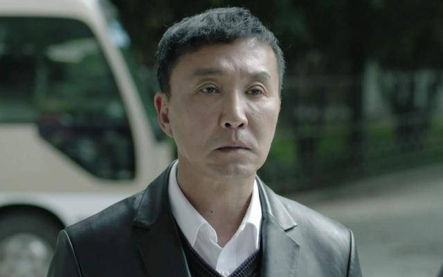 《人民的名义》名场面出现在现实中:半蹲式服务窗口_整改_李达康_电视