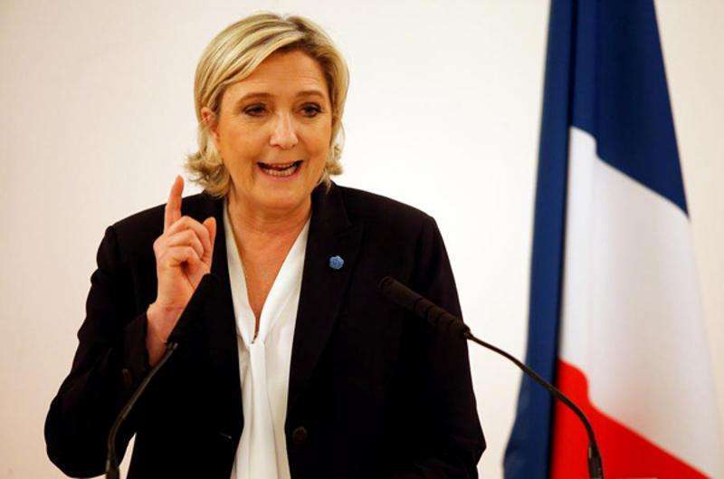 在三位女性候选人中,舆论更看好佩克雷斯当选法国首位女总统