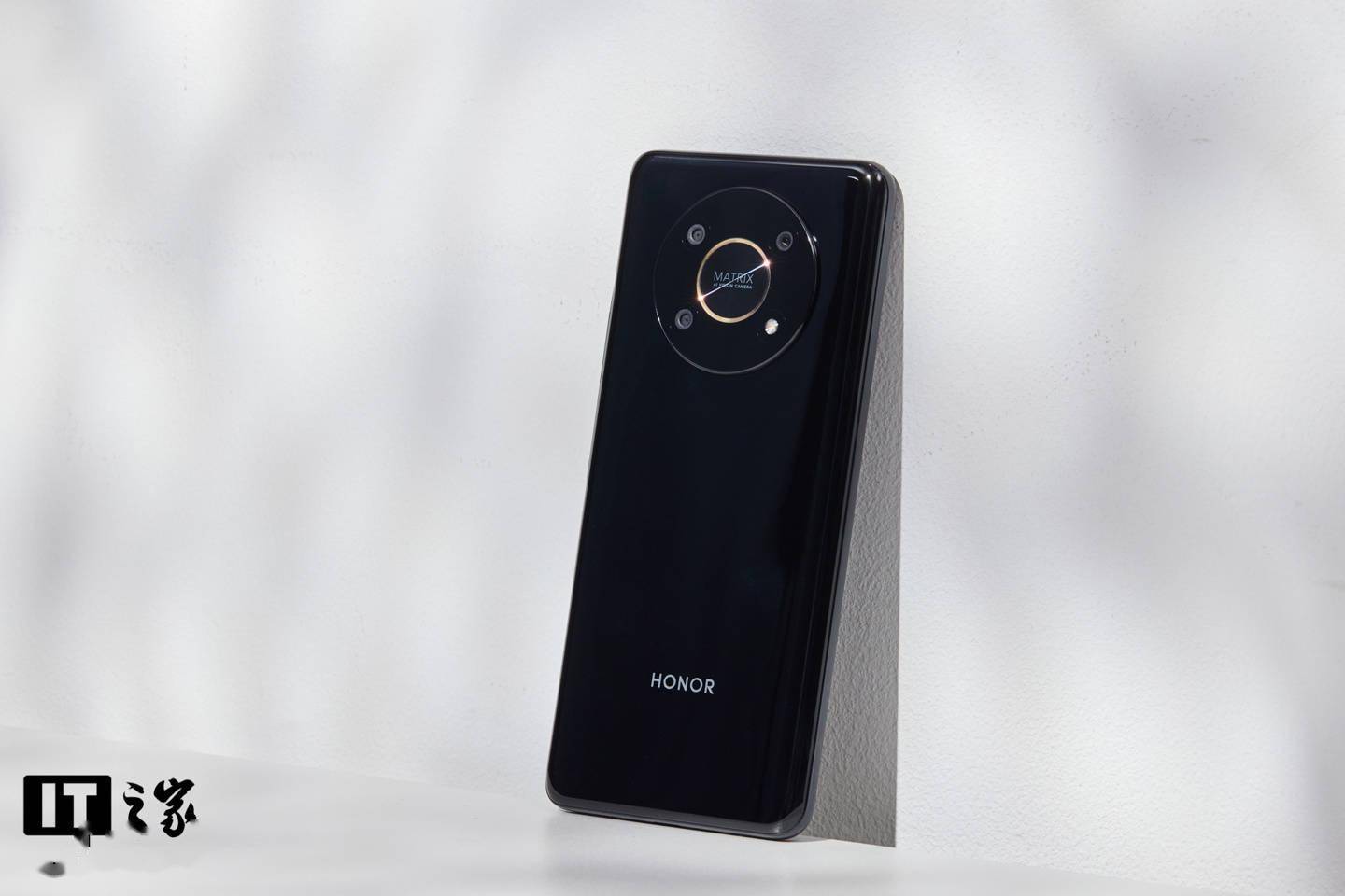 上手|荣耀 X30 快速上手：窄边直屏天花板到底体验如何？