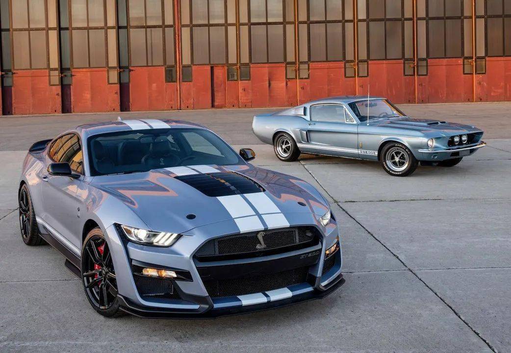 5.2l机增v8迸发900匹!这福特新车海外仅售35万人民币,加93油!