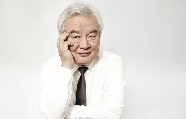 刚刚,导演程青松发布标题为《为了告别的聚会》一文,透露他今年和涂们