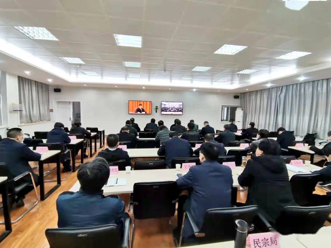 县疫情防控指挥部指挥长,县委书记王丽