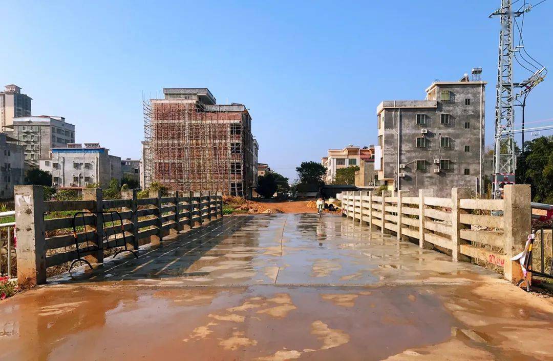 博罗麻陂:持续增进民生福祉 绘就群众幸福生活底色_居民_麻陂镇_广场