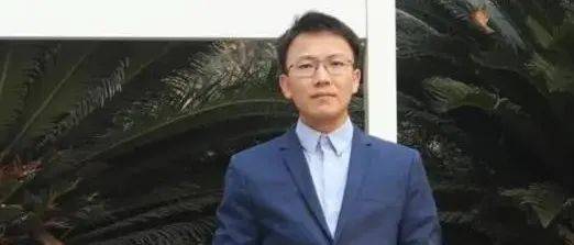 他,93年,被武汉大学校长力邀,担任顶尖985大学教授、博导!_王胜_纳米_研究