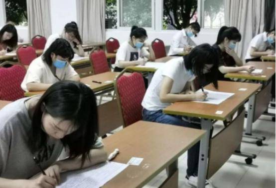 多少岁不可以考编 1845d8d8d3c7439d9574303511e9314e.jpeg