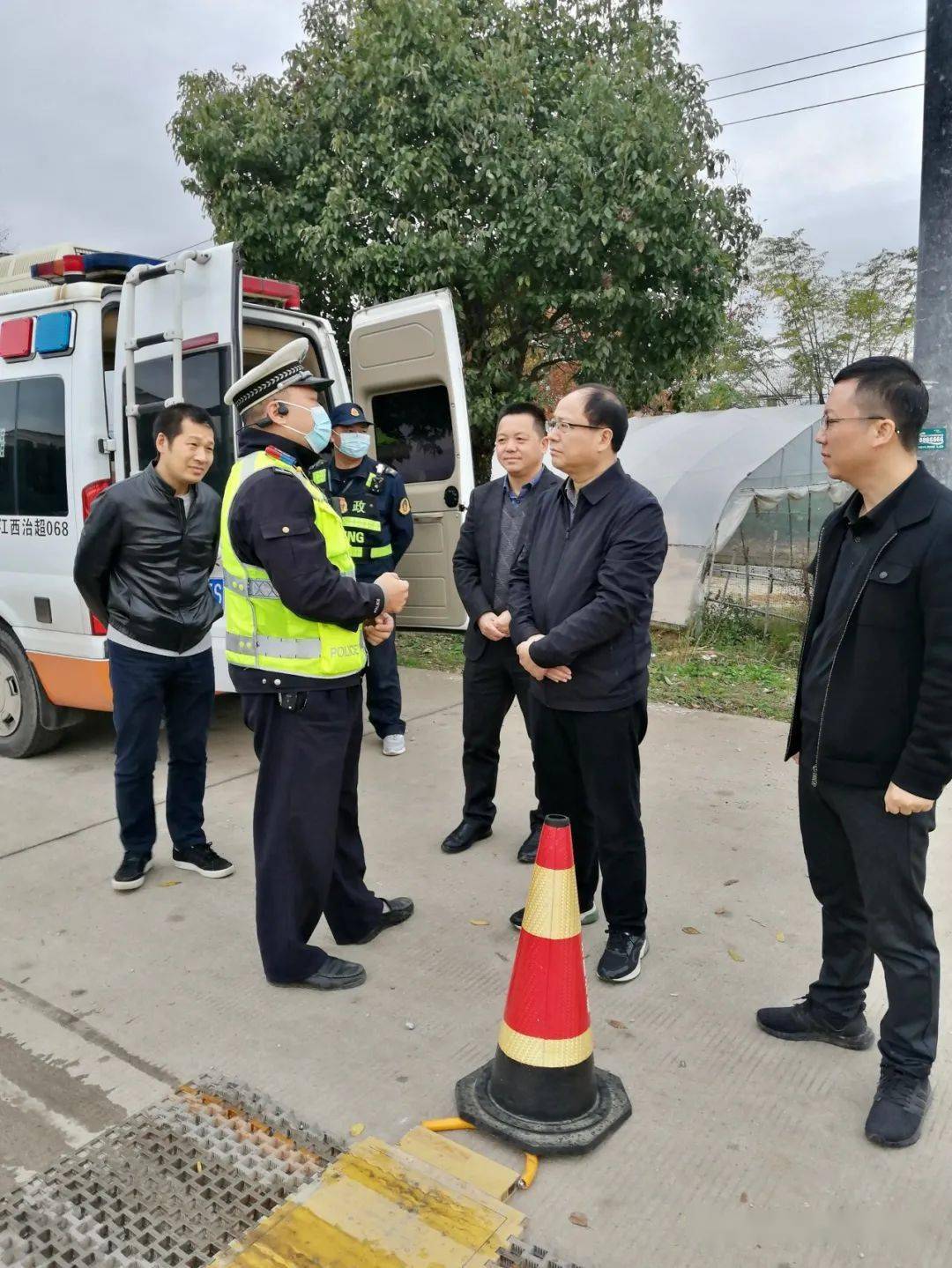 谢文才实地调研科技治超和交通运输综合行政执法工作_建设_兴国县