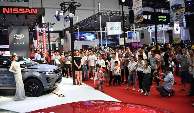 常报全媒体讯 8日,为期5天的2019中国常州西太湖秋季国际车展暨首届