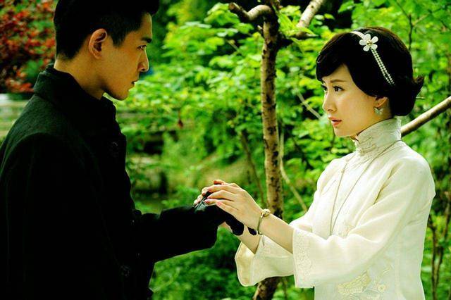 最喜欢舒畅演的《烽火佳人》_周霆琛_一生_陈键锋