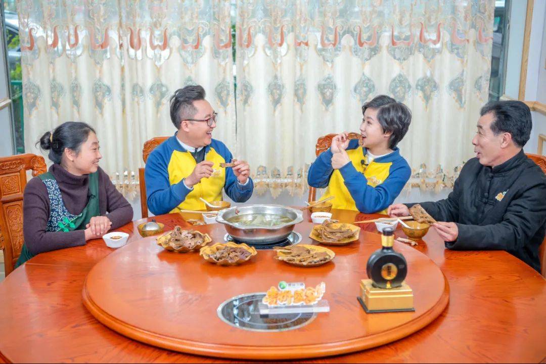 了不起的安顺美食·【张应满鹅肉火锅】_平坝_传承_灰鹅