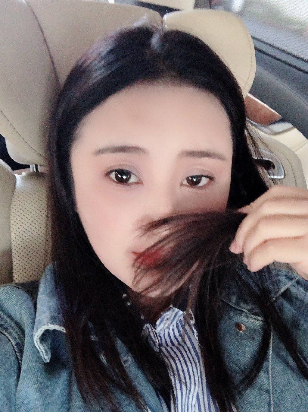 李小璐表妹再发声,暗指李小璐受到了伤害,劝其要学会原谅自己_盛小芳