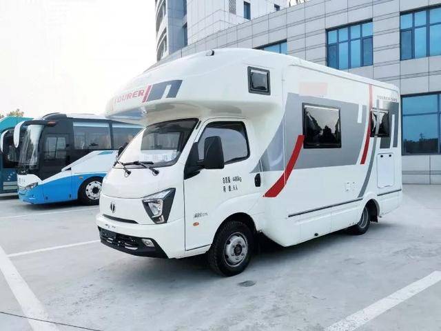 小骄傲不妥协鑫源缔途自动挡c型房车