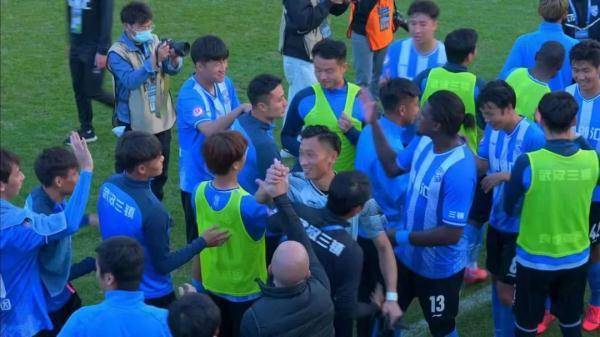 聯(lián)賽|提前鎖定冠軍！祝賀！