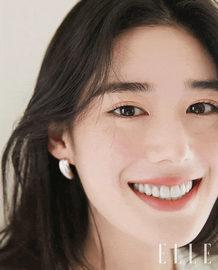 今年已经42岁的郑恩彩韩娱最白清冷美人之称这脸也太年轻了吧