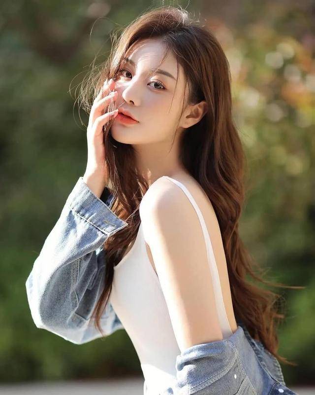 超四十张高清无水印美女合集《盛世美颜系列》典藏版_评论_刀下_作品