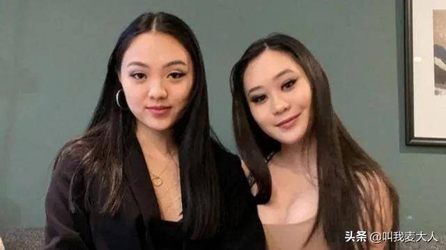 黄秋燕的两个女孩图片