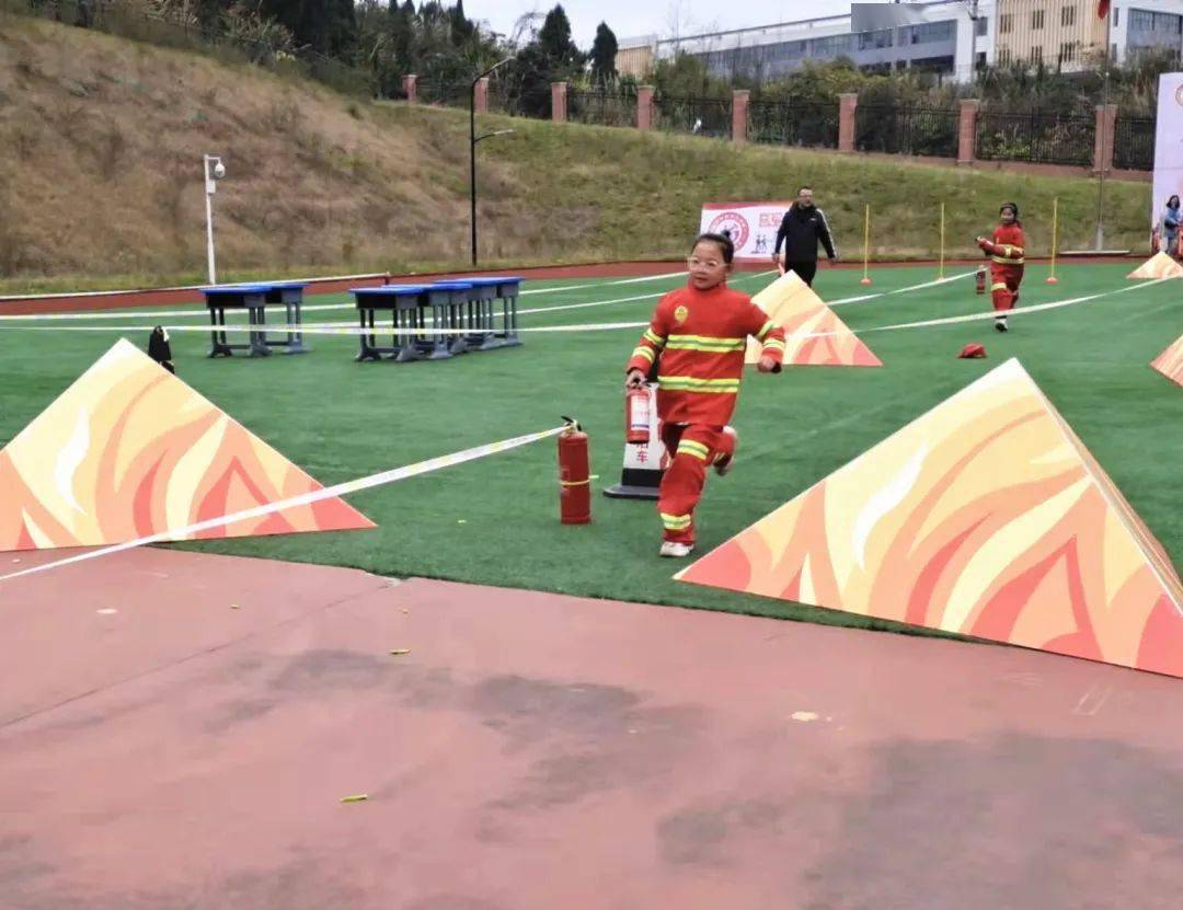 少儿消防趣味运动会精彩来袭~_遂宁市_考核组_比赛