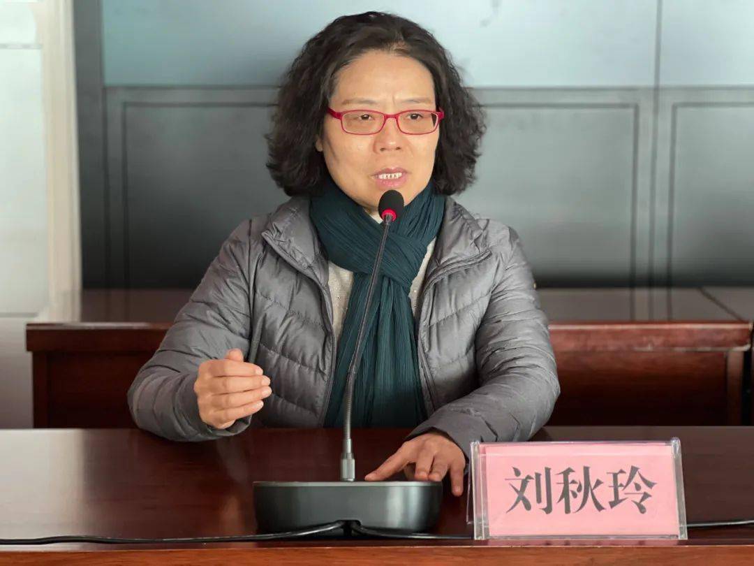 不管漂泊到何处心永远贴着黄土地刘秋玲携新书欢颜返乡与冯原读者见面