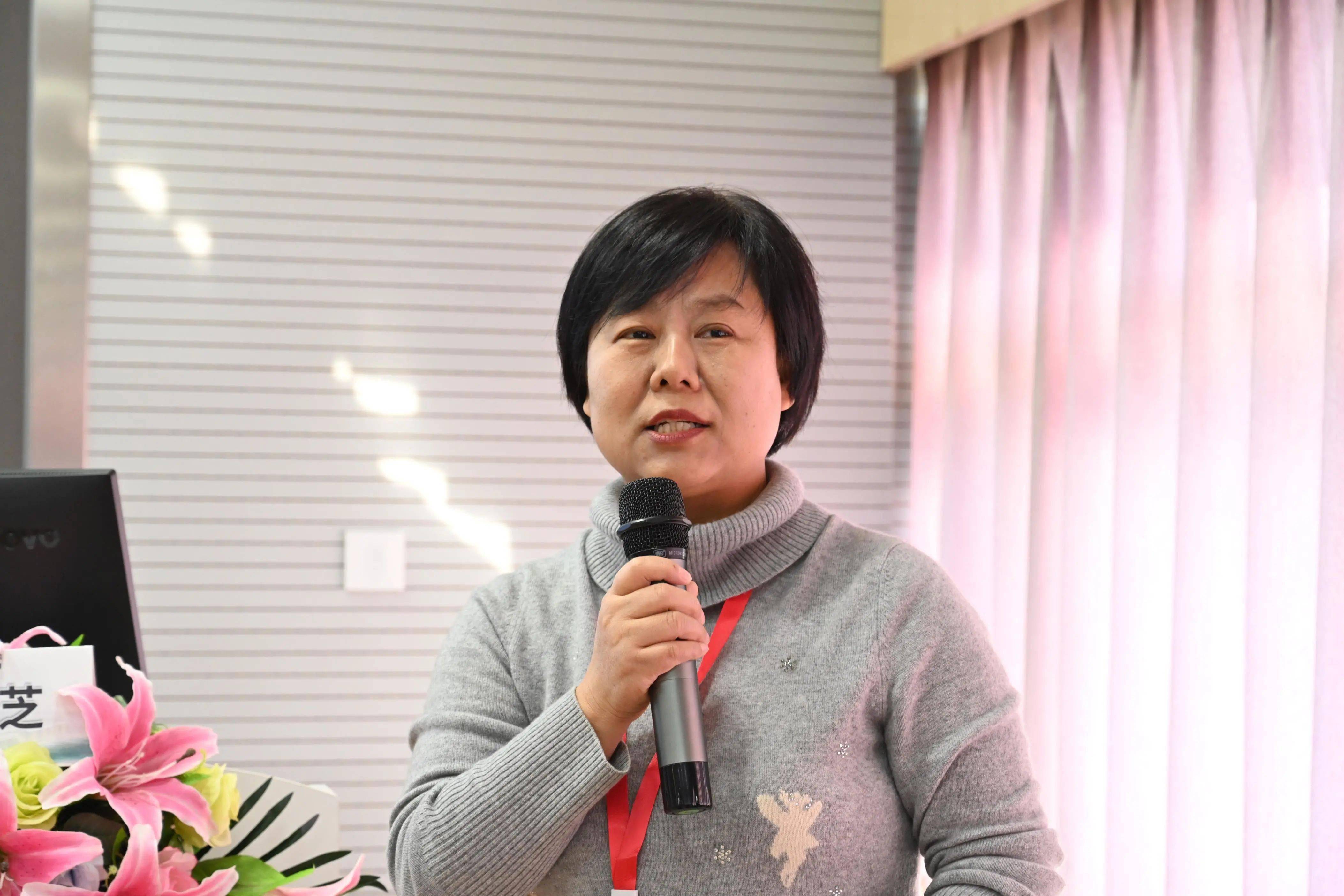 本次会议邀请了山东省齐鲁医院消毒供应中心护士长高海燕就《低温