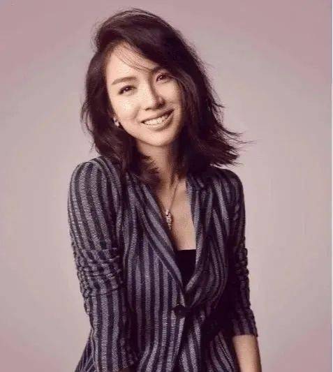 中国最美女外交官叫啥名字 9d5dd8248d4d435796c31252fb39eae4.jpeg