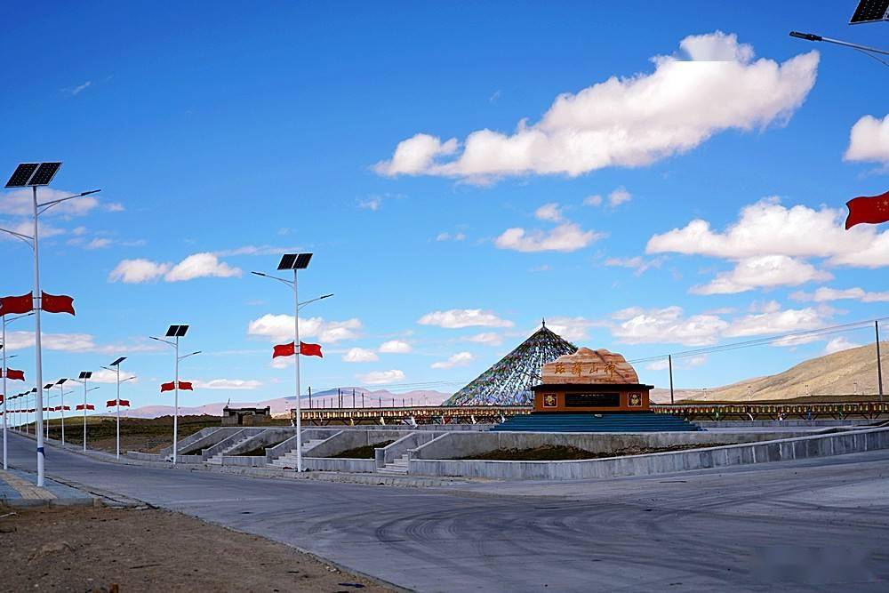 藏北千年古镇帕羊,五彩的世界,广阔的草原,五彩的沙漠_帕羊镇_仲巴县