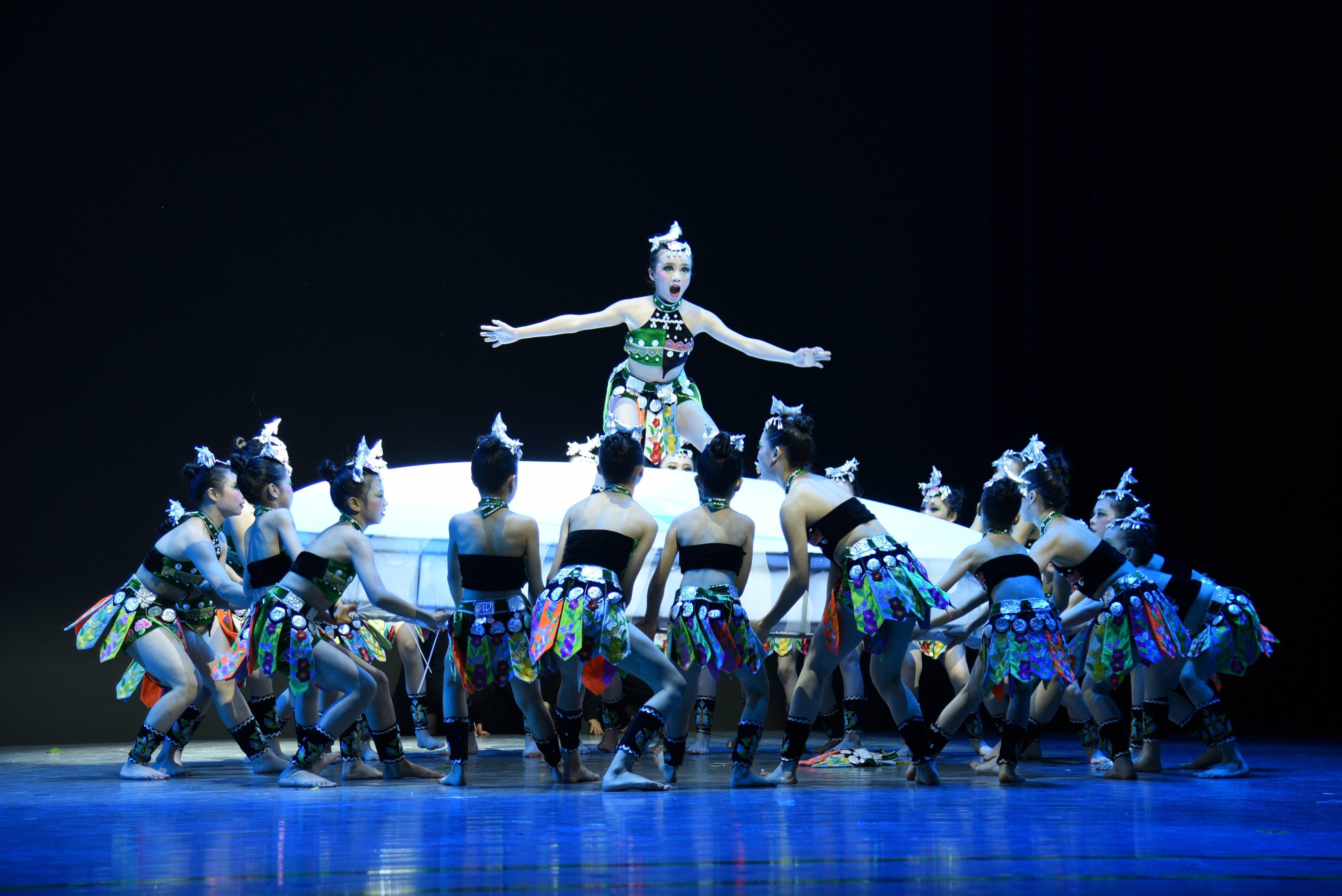 公共| 第七届湖南艺术节群众文化活动赢得广泛赞誉_群文_观众们_益阳