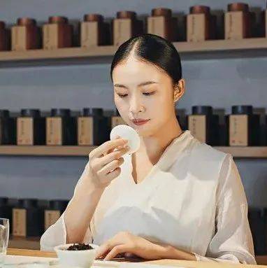爱茶因为有香，香气迷人，需要懂这些_茶叶_产生的_壶盖