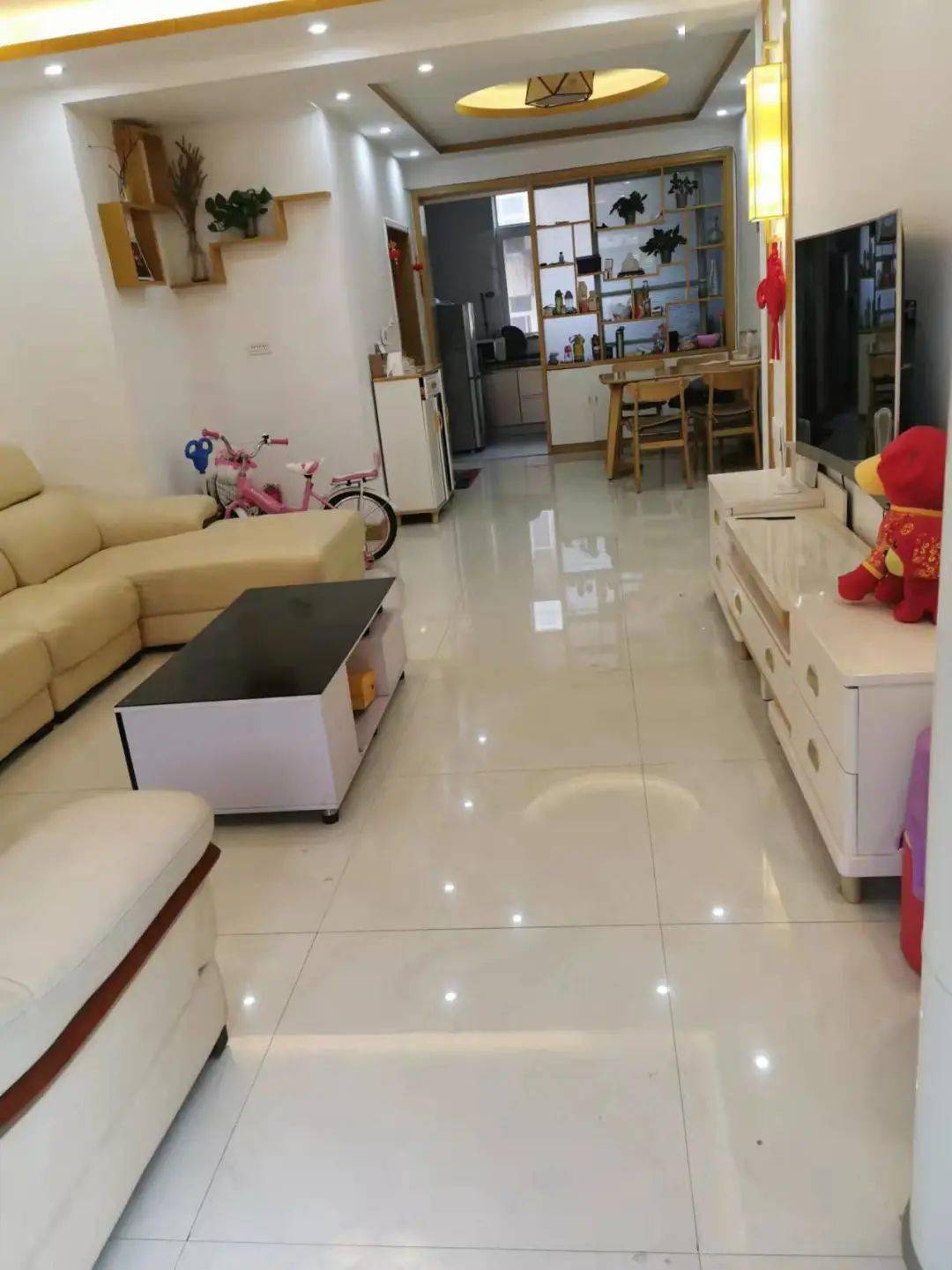 镇平新城广场3室2厅2卫简装31万急售点击查看更多优质房源