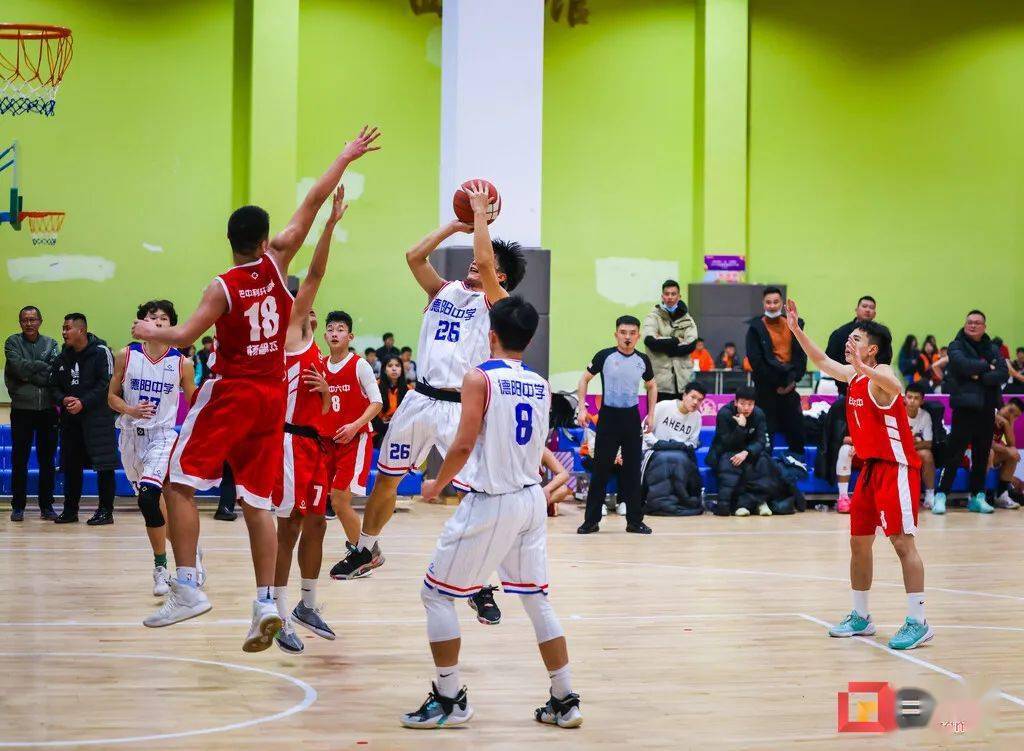 据悉,今年是第二届"贡嘎杯"青少年校园"体育"联赛