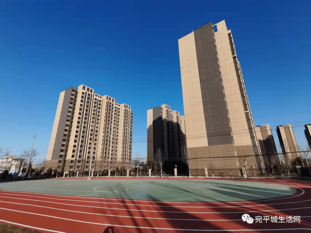 独家探秘卢沟桥南里京城雅苑配套小学设室内篮球馆羽毛球和音乐舞蹈
