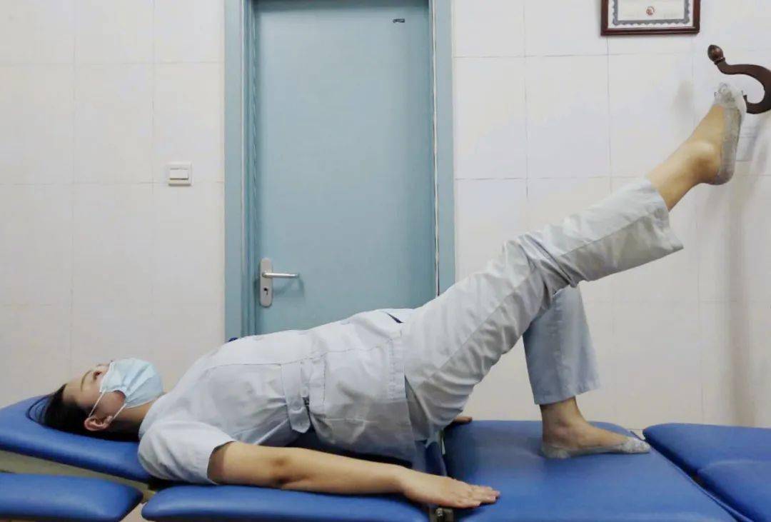 运动_腰腹部_身体