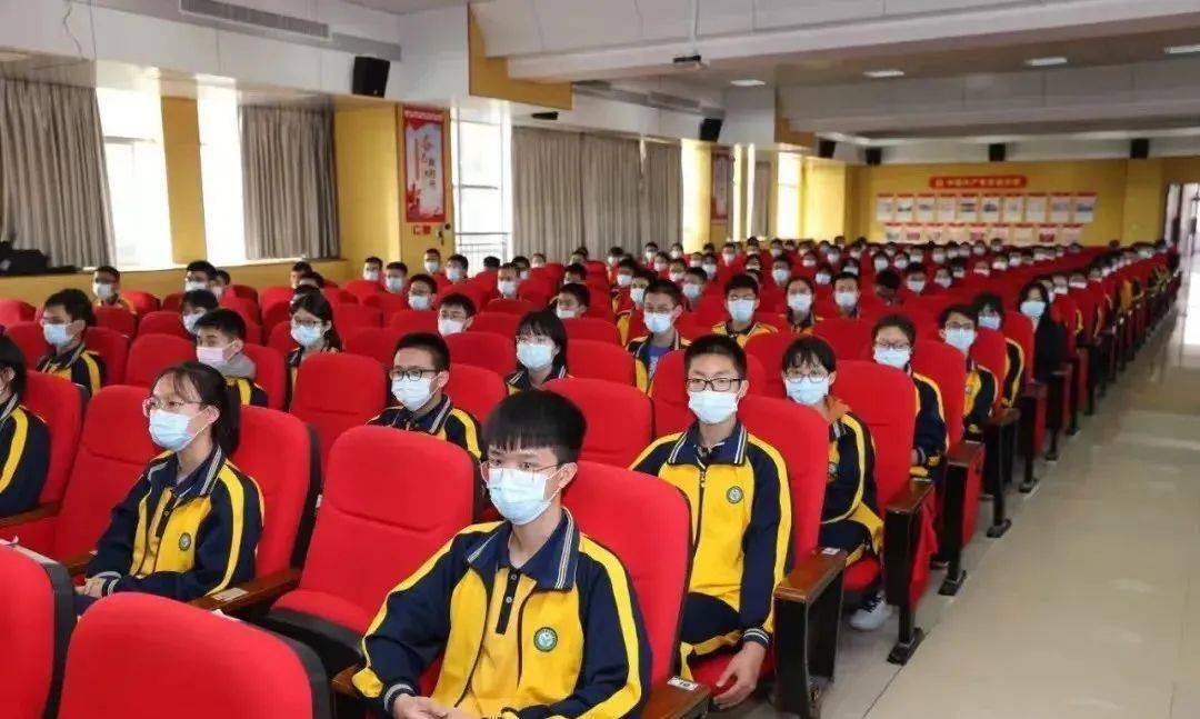 海洋大讲堂进中学3839学校招生办和湛江招生组赴湛江重点高中举办优质