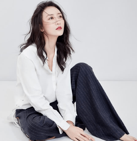 如何拥有气质和气场 d7022893885c468a8fa26104c047be7d.png