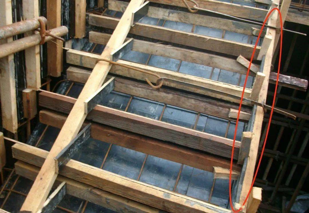 楼梯支模小改进,提升施工质量!