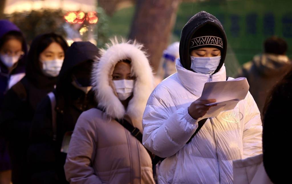 硕士|2022年全国硕士研究生招生考试开考 西安考生有序核验健康码进考场