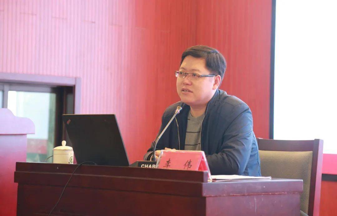 区政府副区长,区委教工委书记,区教委主任,区政府教育督导室主任冯江