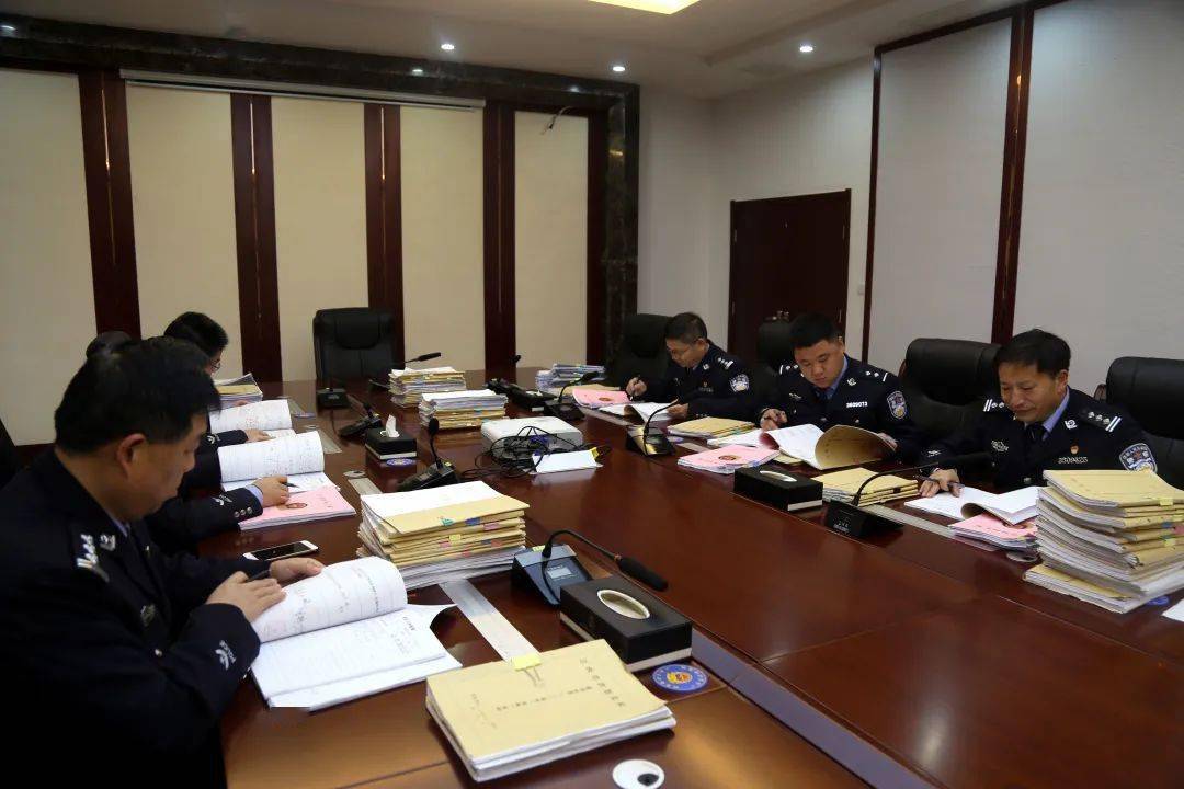 洪都监狱创新推出减刑假释案件审核审查要件清单