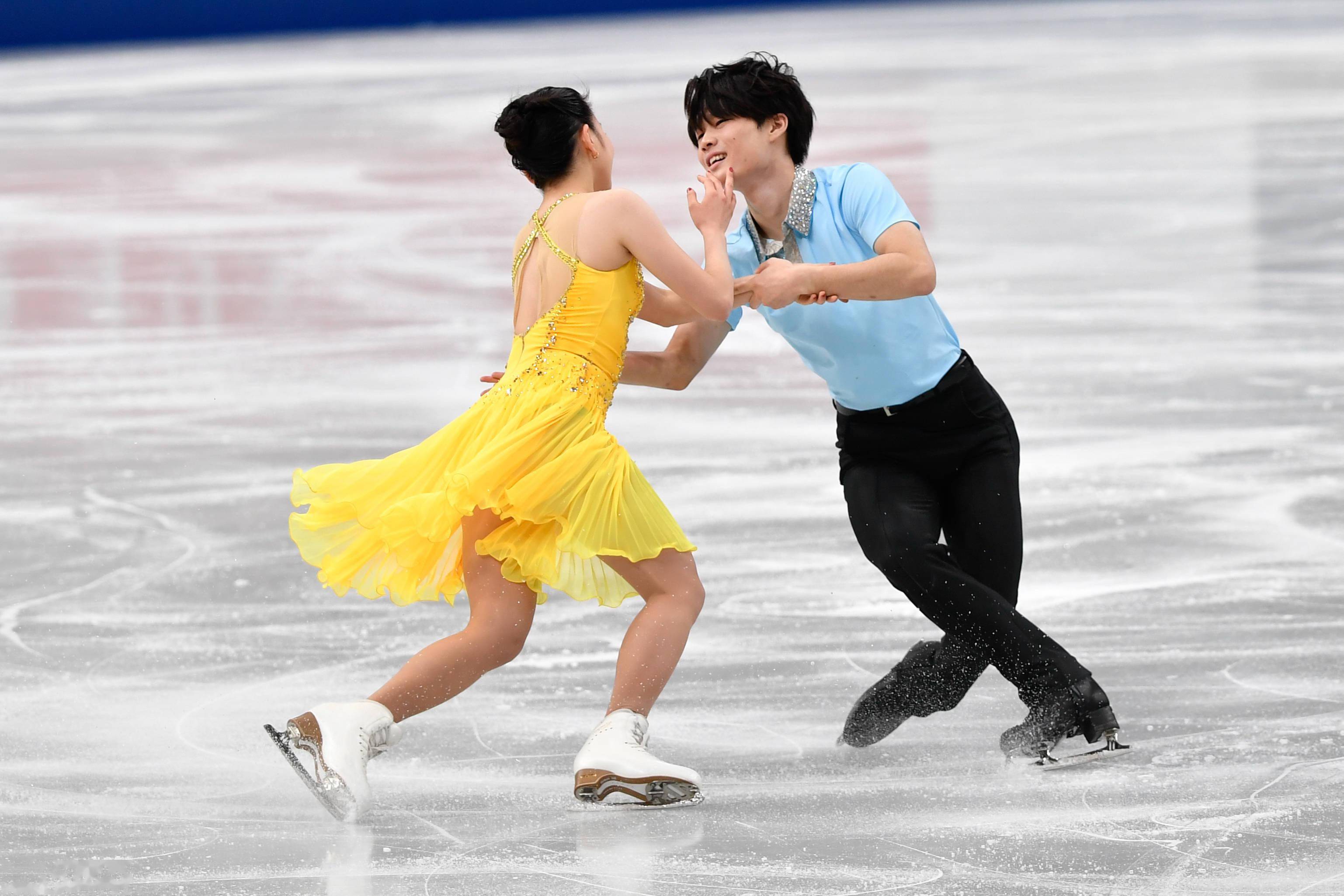 花样滑冰——全日锦标赛:双人冰舞赛况_日本_新华社_比赛